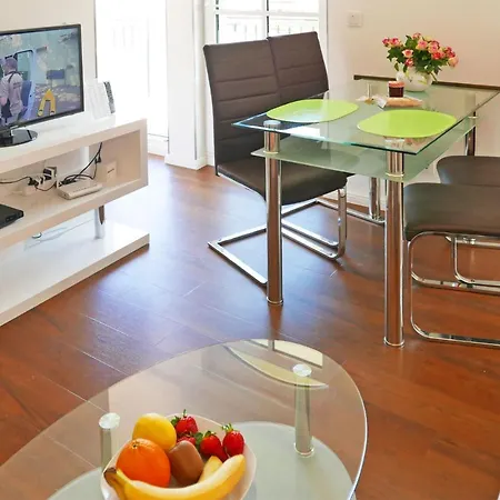 Haus Meeresblick - Bernstein * Baabe